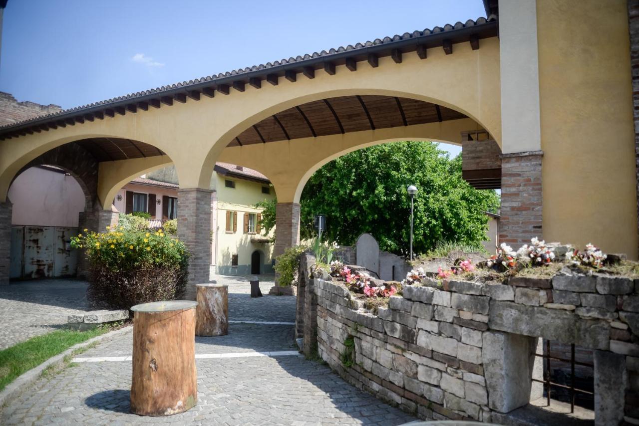 La Corte Dell'Elmo Salò Exteriör bild